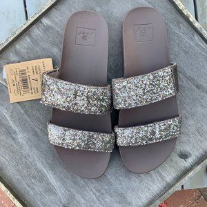 NWT | Reef Women’s Cushion Bounce Vista Sol Glitter Sandals